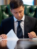 Zelensky signs law replacing military ranks in line with NATO standards