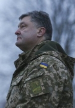 Poroshenko announces prompt opening of four administrative services centers in frontline area