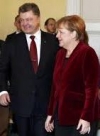 Poroshenko congratulates Merkel on her re-election