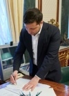 Zelensky signs law on sale of agricultural land